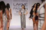 Kangana Ranaut in UK brand Dorothy Perkins's outfit at Lakme India Fashion Week 2014