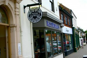 PizzaExpress to open in India 