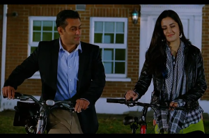 Salman Khan and Katrina Kaif from a scene in Ek Tha Tiger
