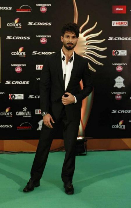 Haider actor Shahid Kapoor also came wearing a tuxedo