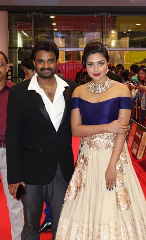 Amala Paul with hubby at SIIMA 2015 red carpet.