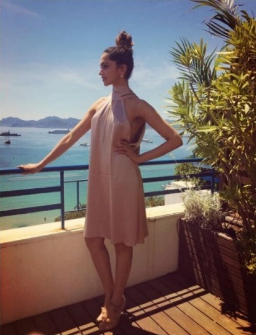 Deepika Padukone impressed yet again with another outfit and a quirky hairdo on Day 1 at Cannes 2017