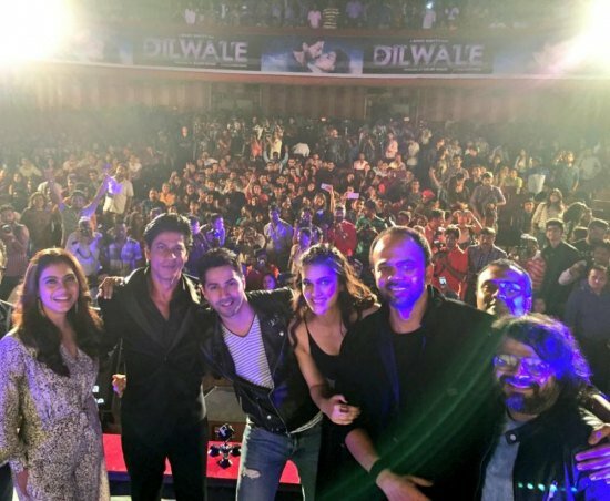 Dilwale team including Kajol, SRK, Varun Dhawan, Kriti Sanon and director Rohit Shetty posing for selfie when launching Gerua song