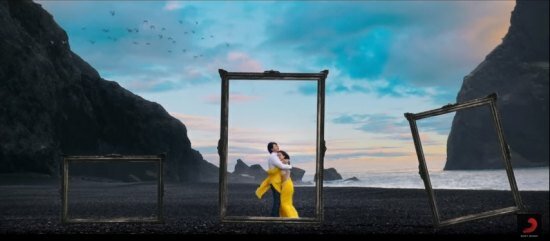 Gerua from Dilwale shows quirky props and breathtaking artistic landscapes - showing that all stops were pulled in making the songs magical