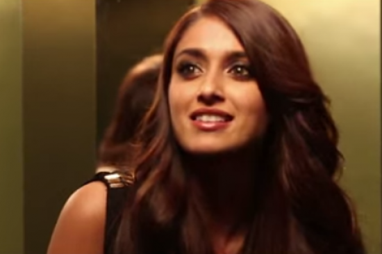 Bollywood siren Ileana D'Cruz looked sensational in a black floor-length gown for the Clear shampoo ad