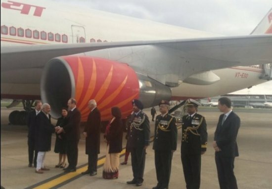 Indian PM Narendra Modi touches down in London to kick-start his intense 3-day stay in the UK