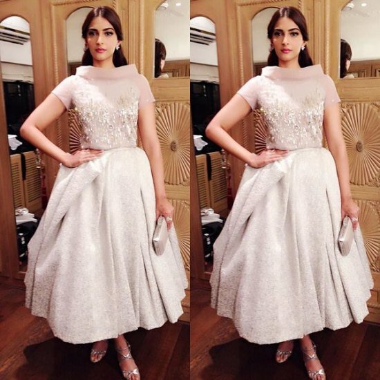 Sonam Kapoor dazzles in stylish Jimmy Choo strappy sandals and Anmol Jewellers accessories at the event